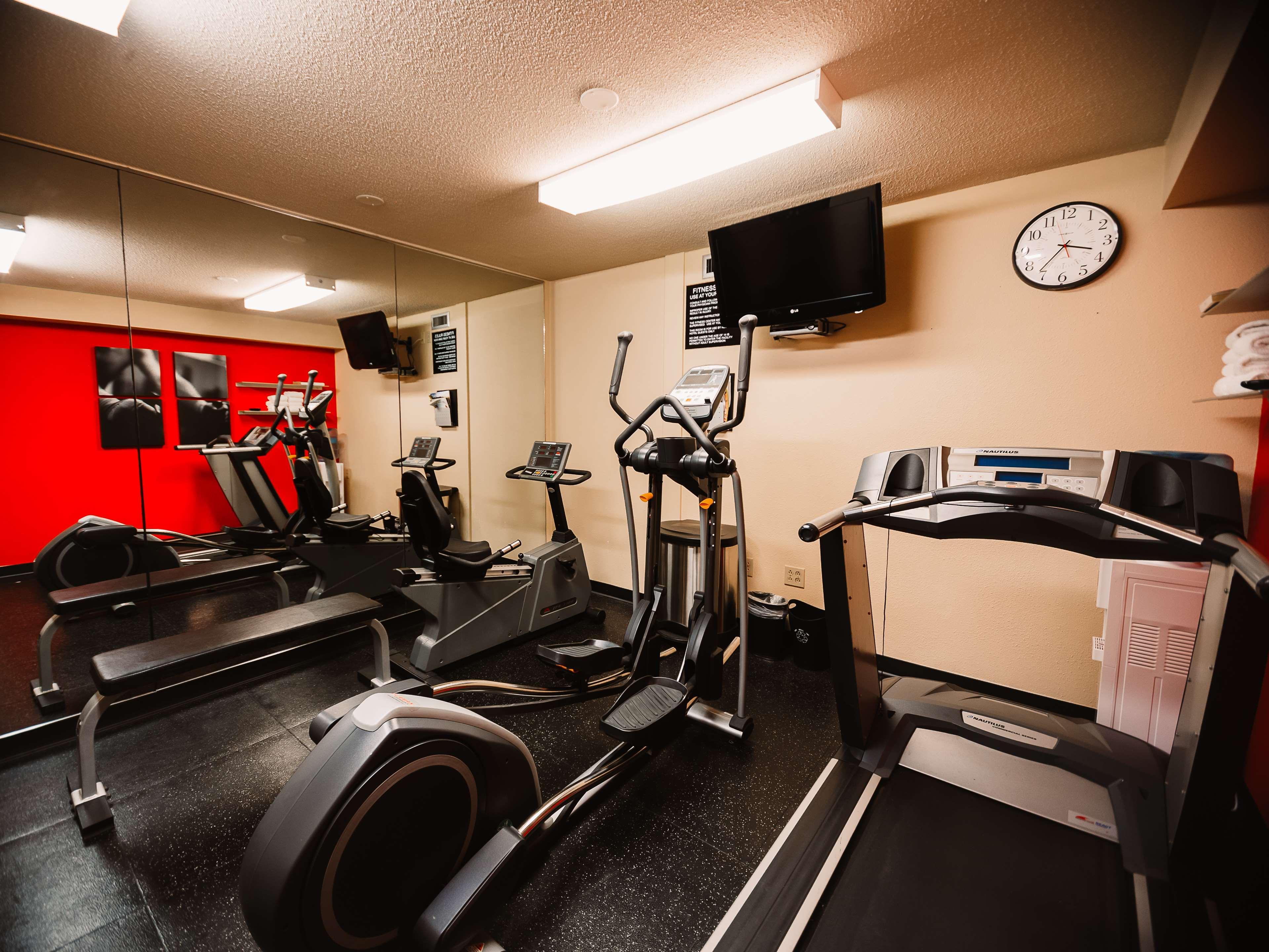 Travelodge Suites By Wyndham Regina - Eastgate Bay المظهر الخارجي الصورة