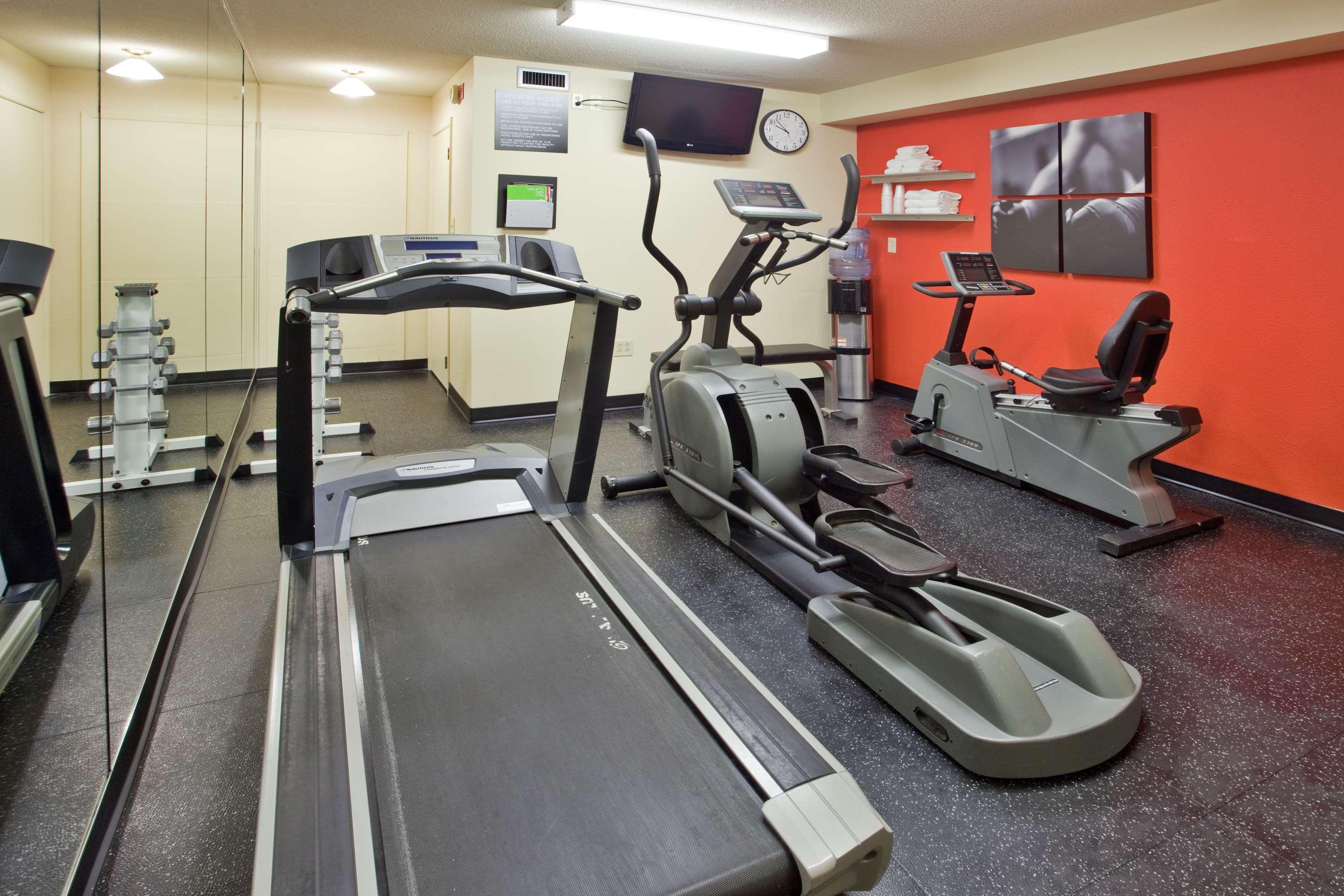Travelodge Suites By Wyndham Regina - Eastgate Bay المظهر الخارجي الصورة