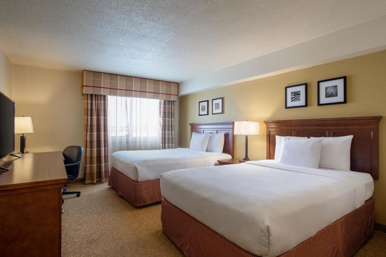 Travelodge Suites By Wyndham Regina - Eastgate Bay المظهر الخارجي الصورة