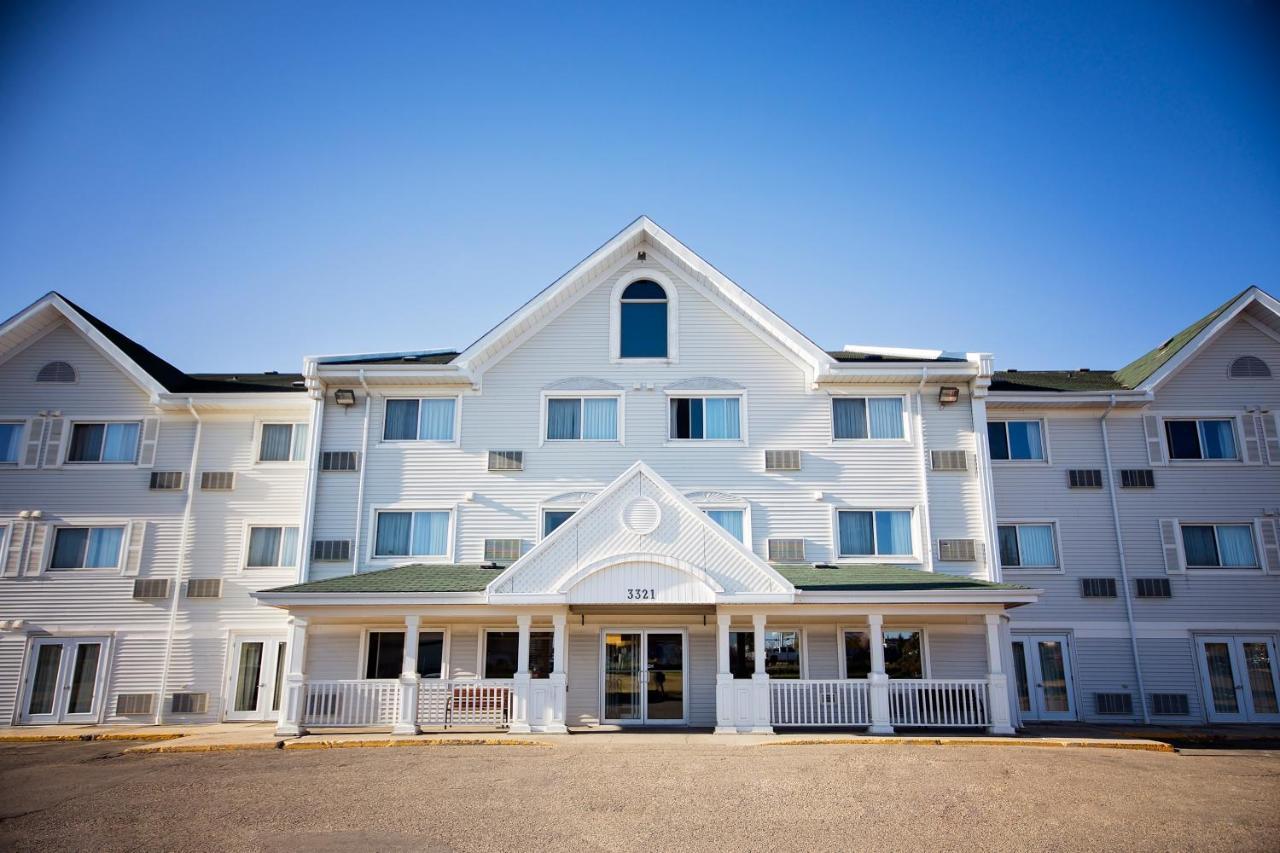 Travelodge Suites By Wyndham Regina - Eastgate Bay المظهر الخارجي الصورة
