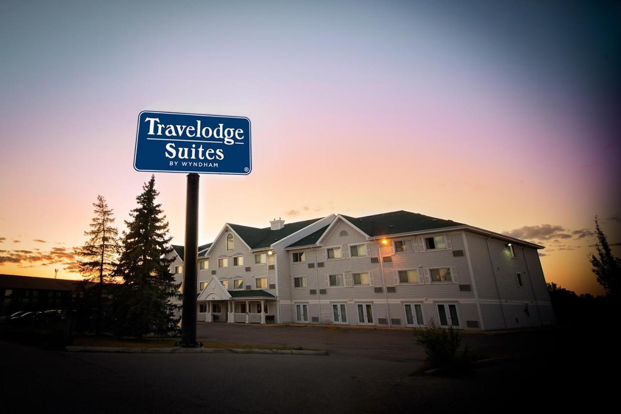 Travelodge Suites By Wyndham Regina - Eastgate Bay المظهر الخارجي الصورة