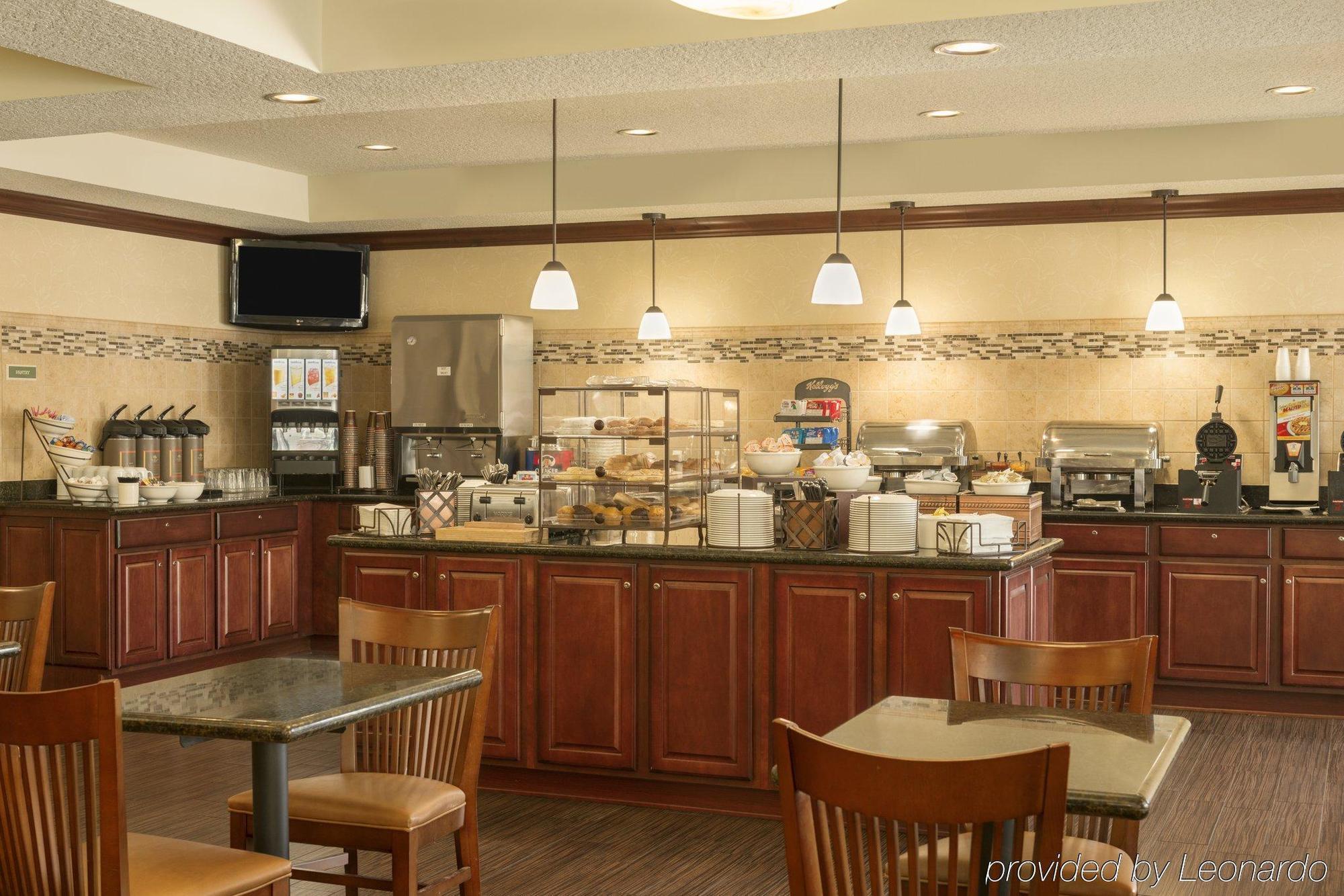Travelodge Suites By Wyndham Regina - Eastgate Bay المظهر الخارجي الصورة